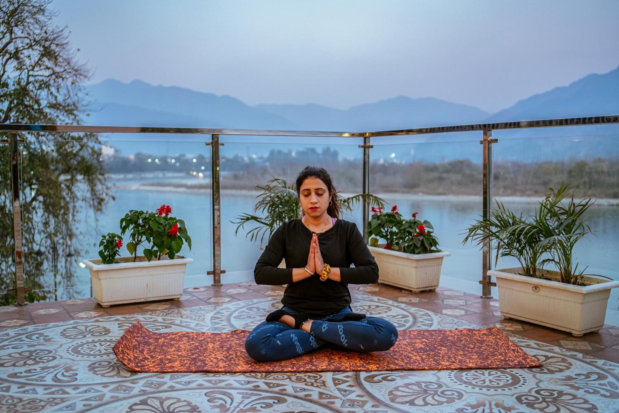 The Neeraj Naturecure On Ganga Rishīkesh Eksteriør billede