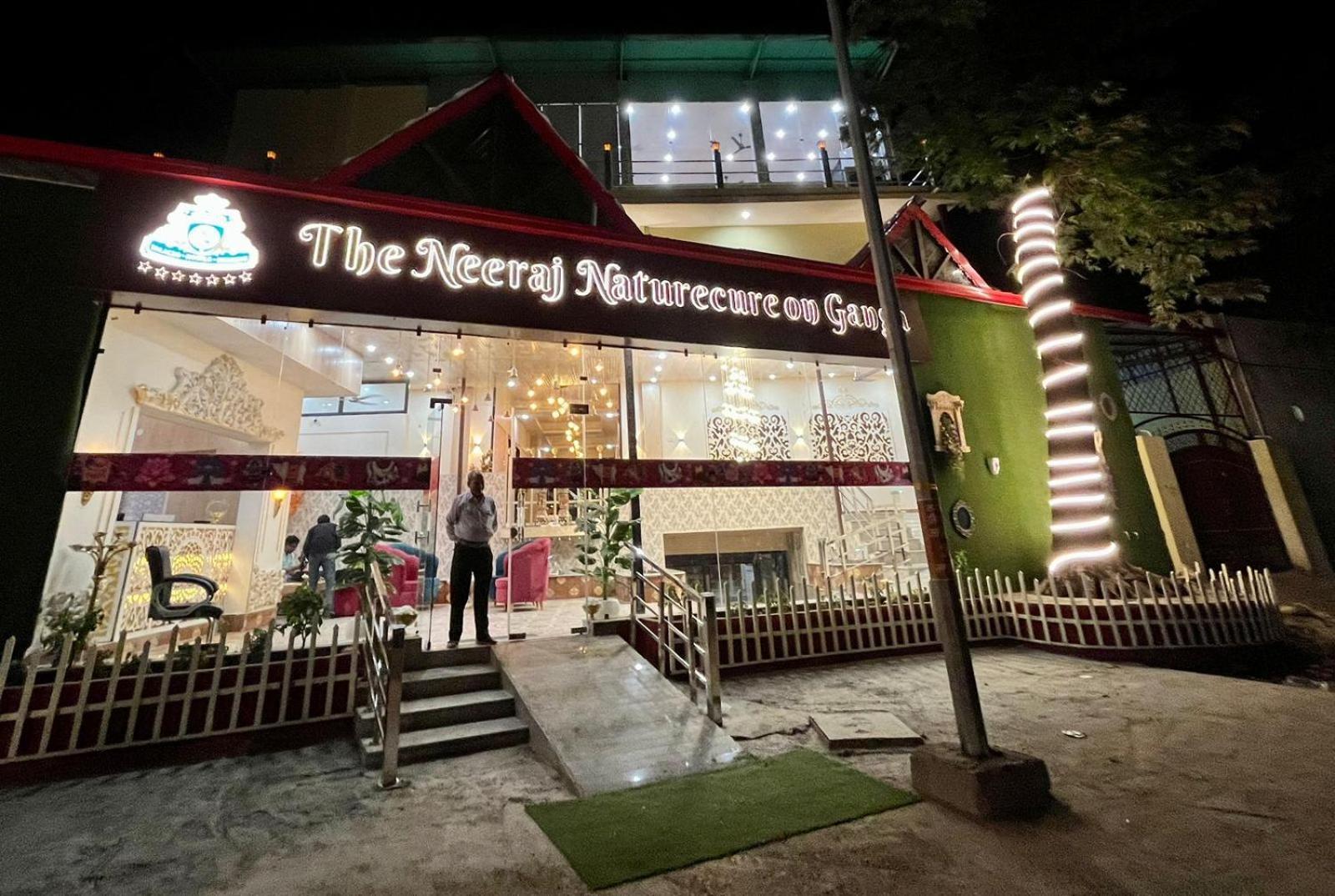 The Neeraj Naturecure On Ganga Rishīkesh Eksteriør billede